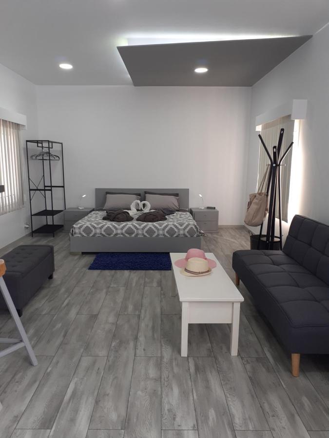Deluxe Yiota'S Studio ! Χλώρακα Εξωτερικό φωτογραφία