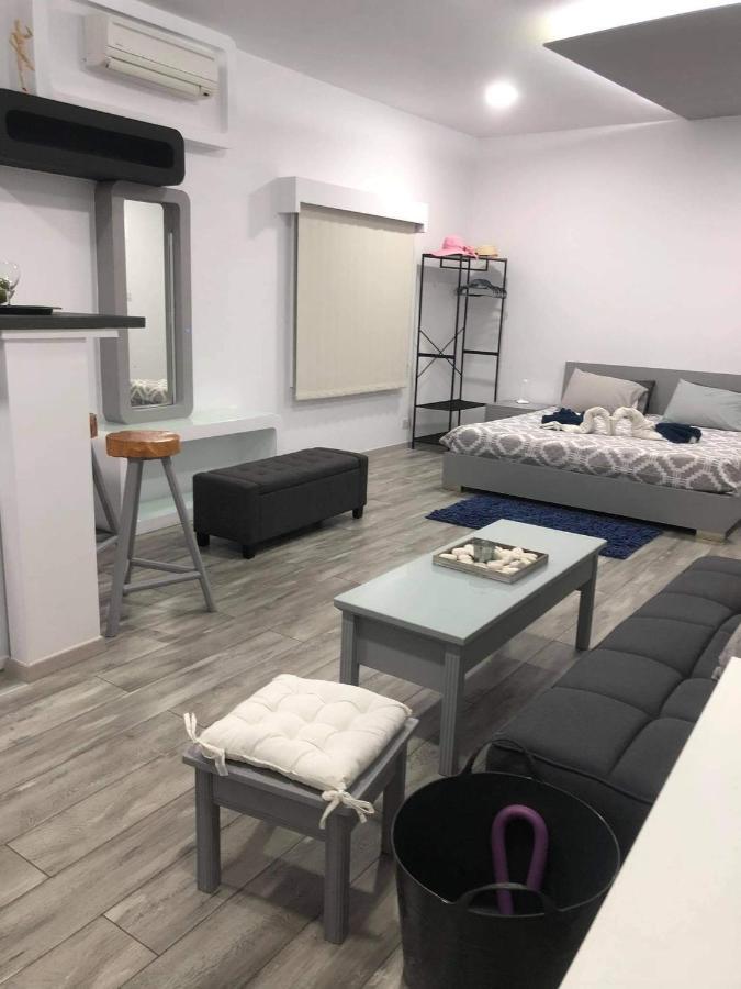 Deluxe Yiota'S Studio ! Χλώρακα Εξωτερικό φωτογραφία