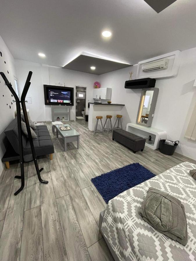 Deluxe Yiota'S Studio ! Χλώρακα Εξωτερικό φωτογραφία
