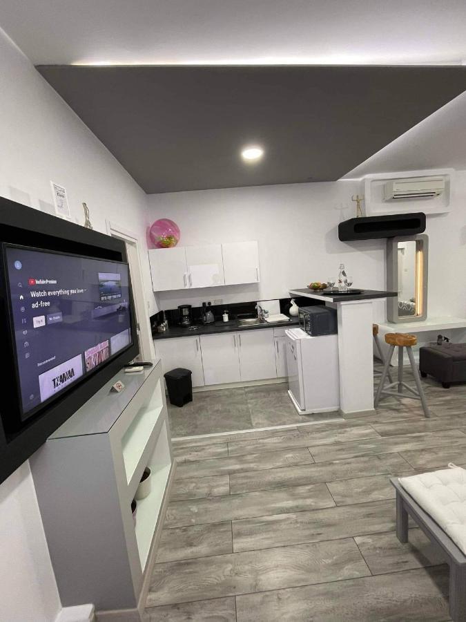 Deluxe Yiota'S Studio ! Χλώρακα Εξωτερικό φωτογραφία