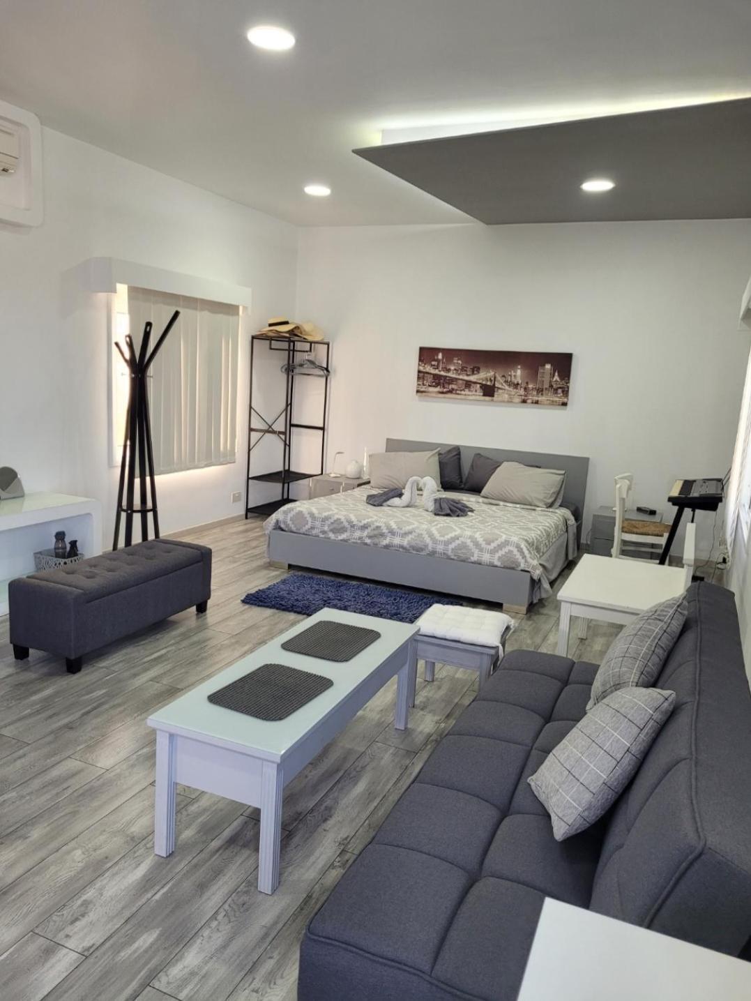 Deluxe Yiota'S Studio ! Χλώρακα Εξωτερικό φωτογραφία
