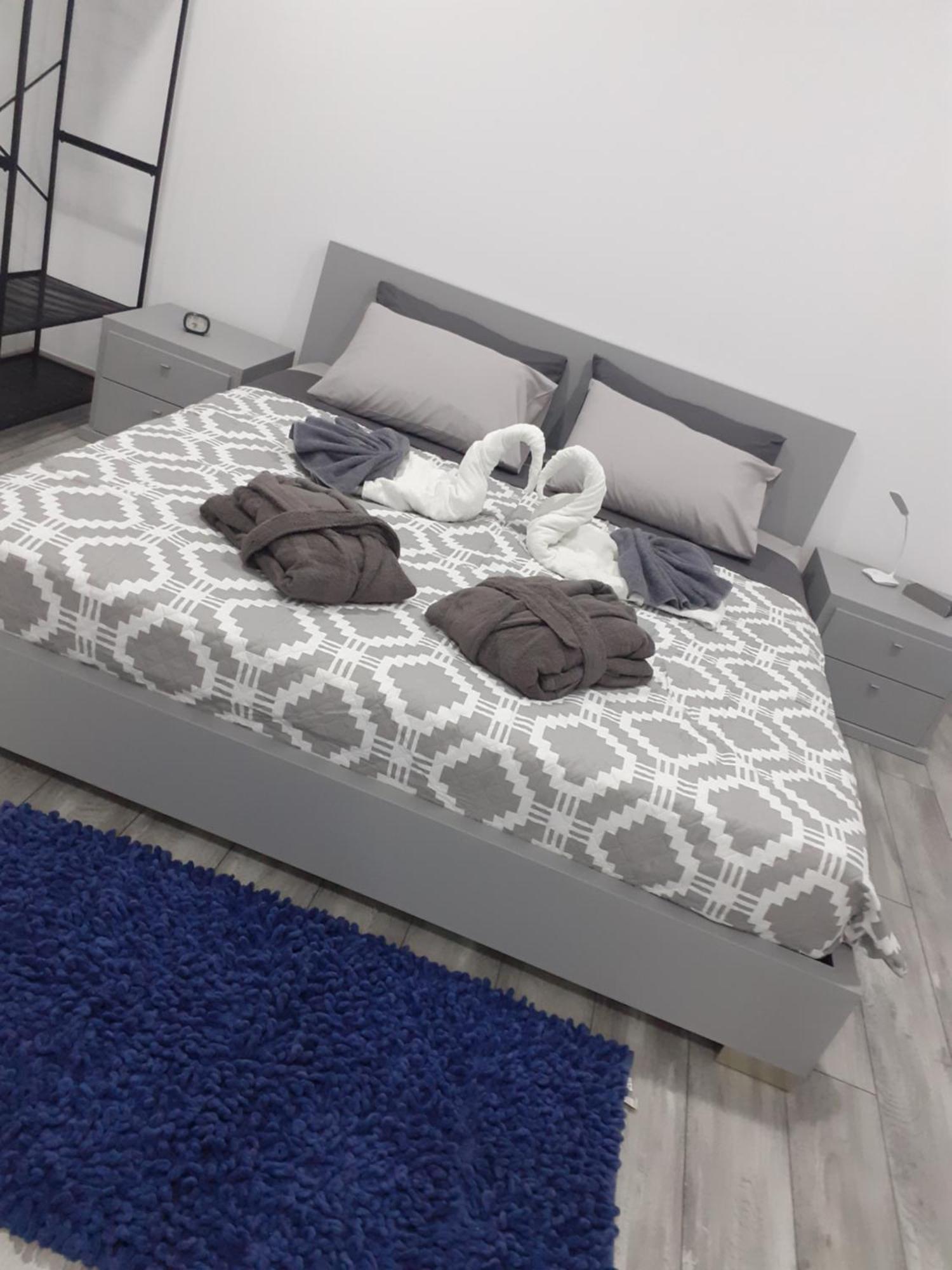 Deluxe Yiota'S Studio ! Χλώρακα Δωμάτιο φωτογραφία